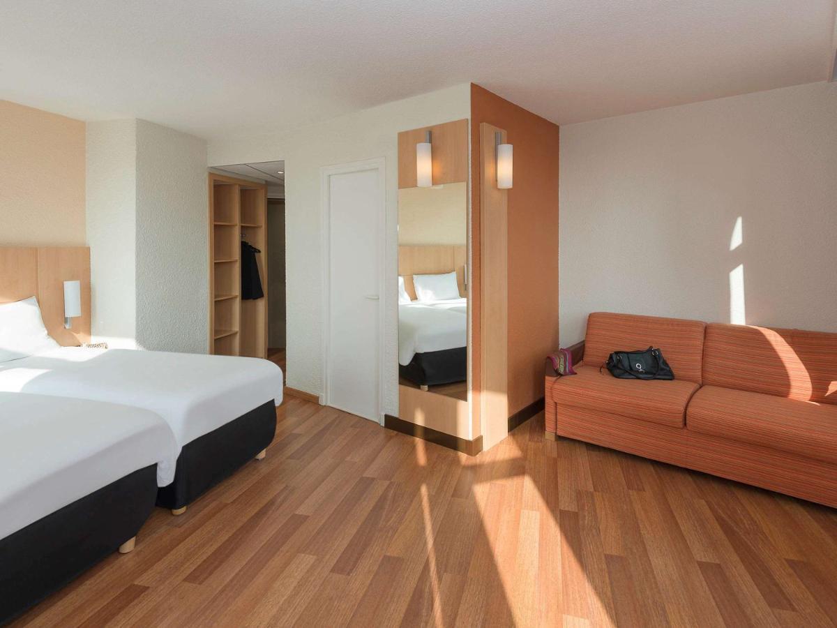 Ibis Metz Centre Gare Hotel Bagian luar foto